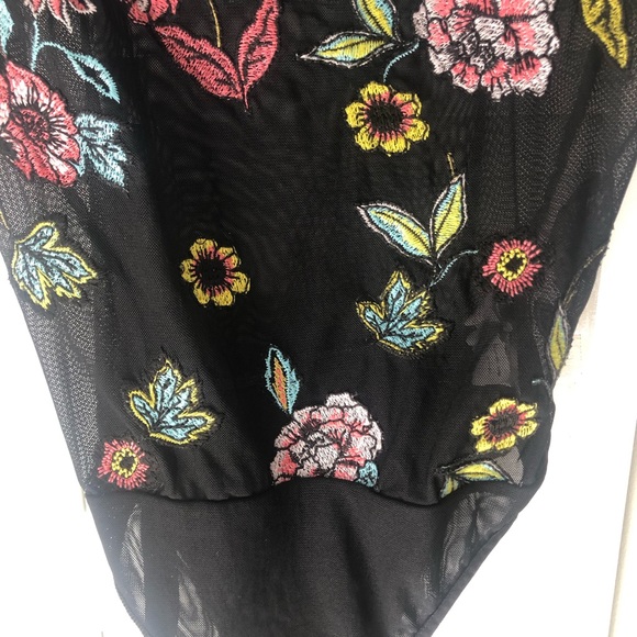 Zara Black Floral Crochet Bodysuit - Picture 4 of 9